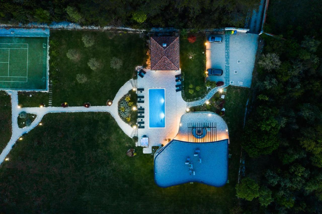 Villa Ladominika Juršići Esterno foto